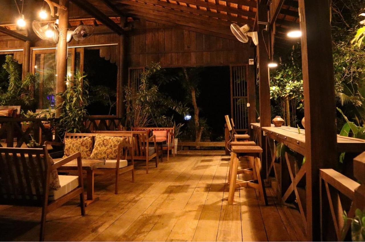 Villa Romduol Kampot Bagian luar foto