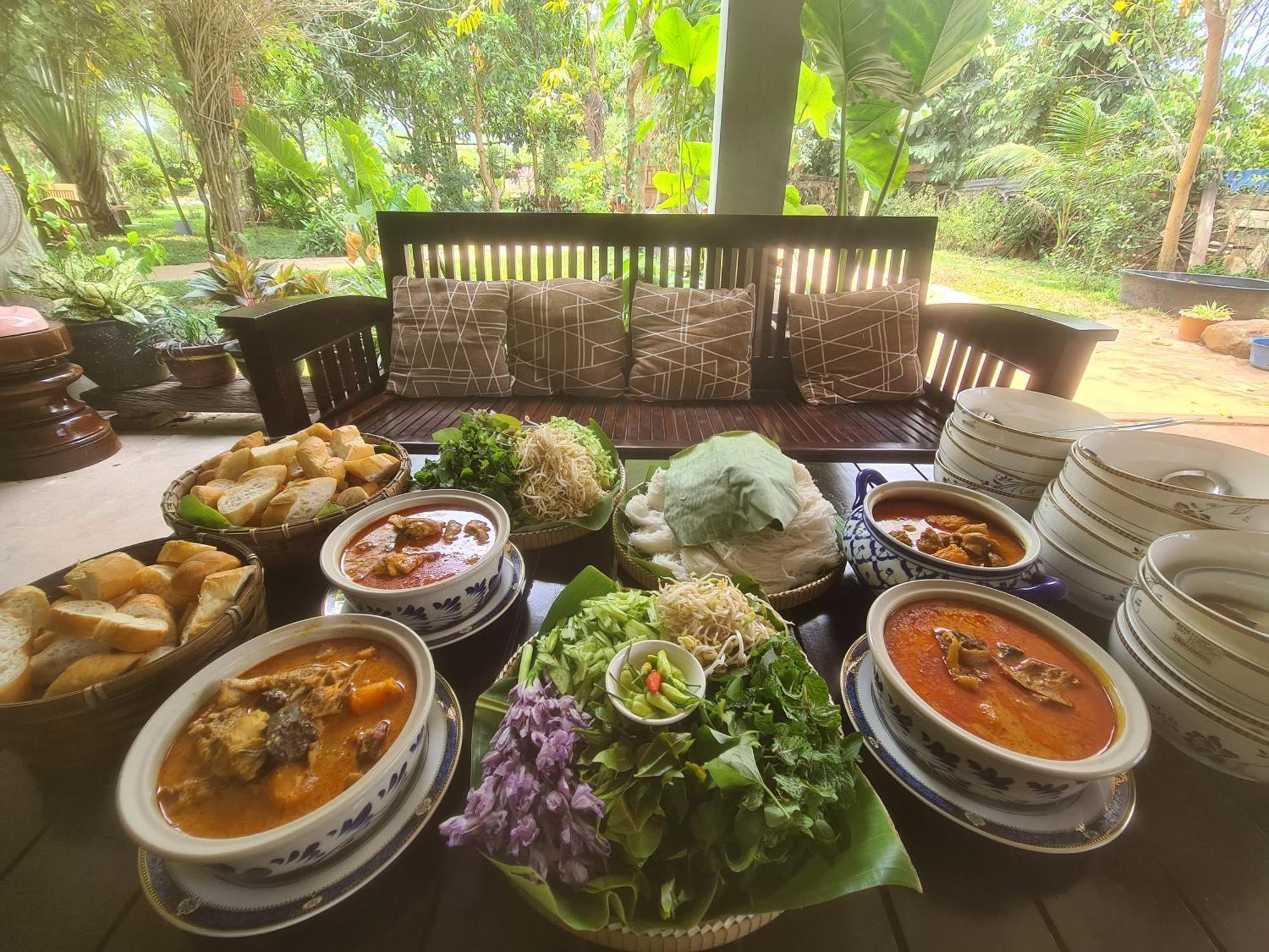 Villa Romduol Kampot Bagian luar foto