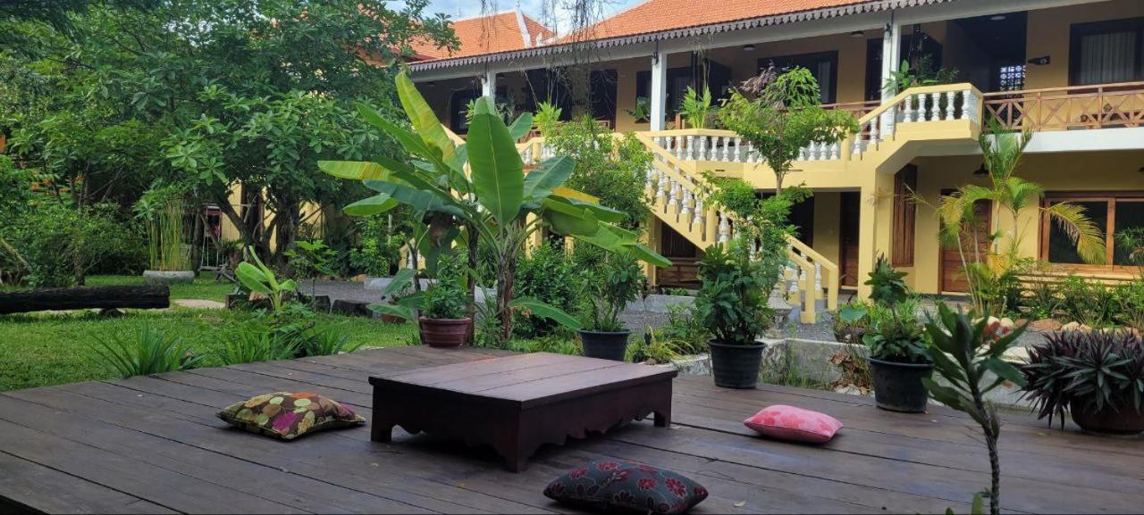 Villa Romduol Kampot Bagian luar foto
