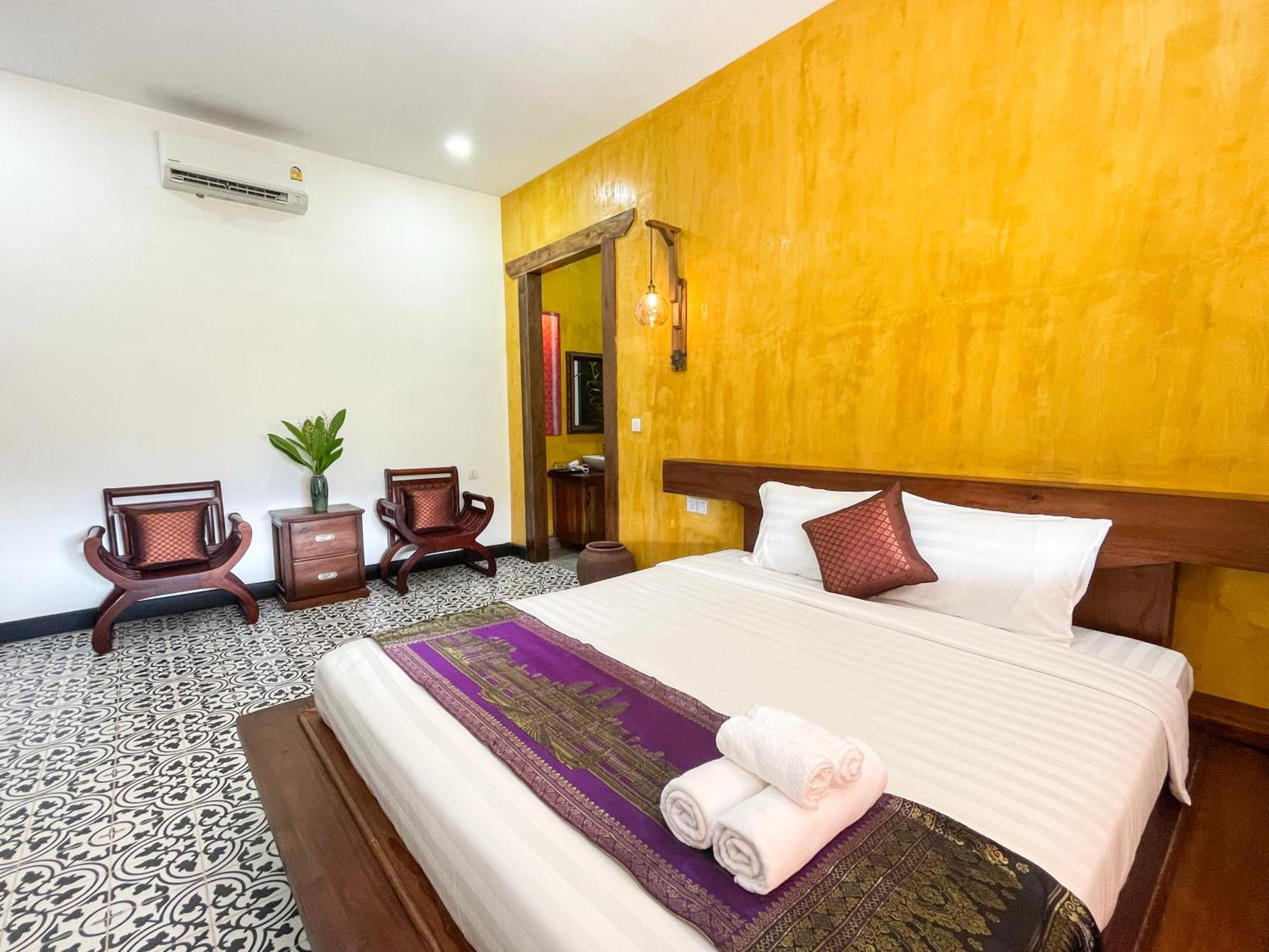 Villa Romduol Kampot Bagian luar foto