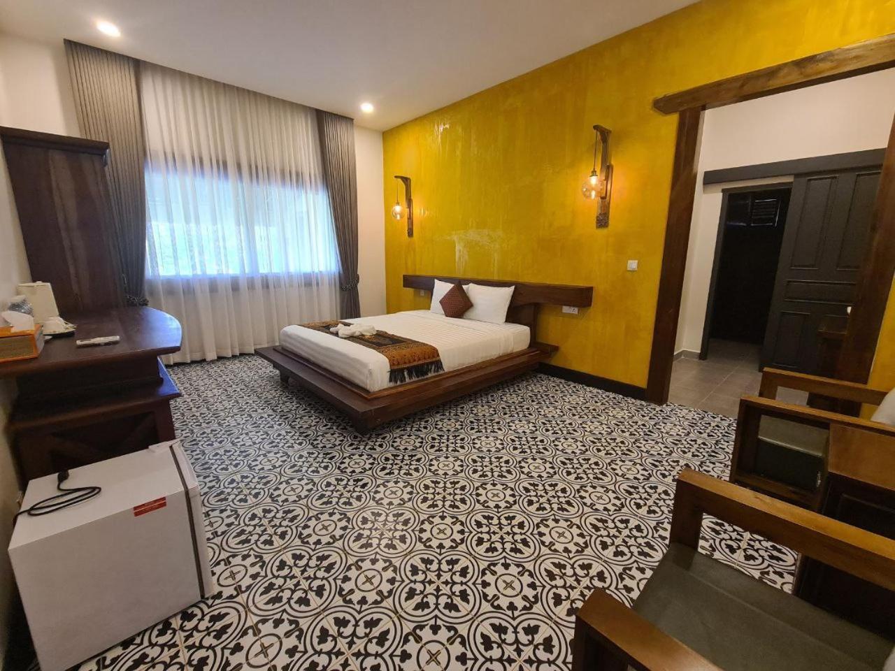 Villa Romduol Kampot Bagian luar foto