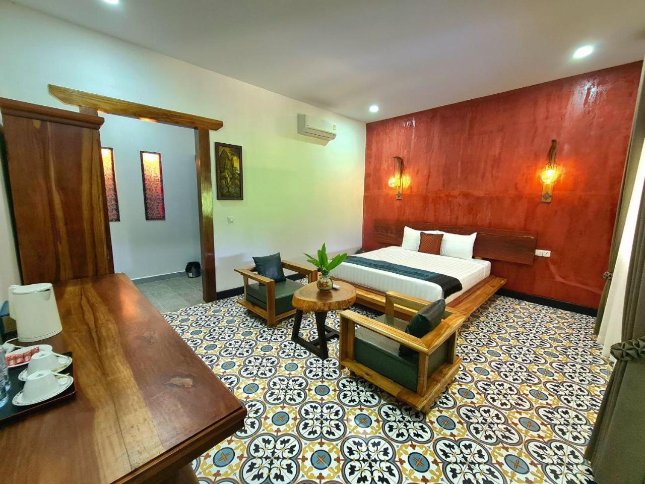 Villa Romduol Kampot Bagian luar foto