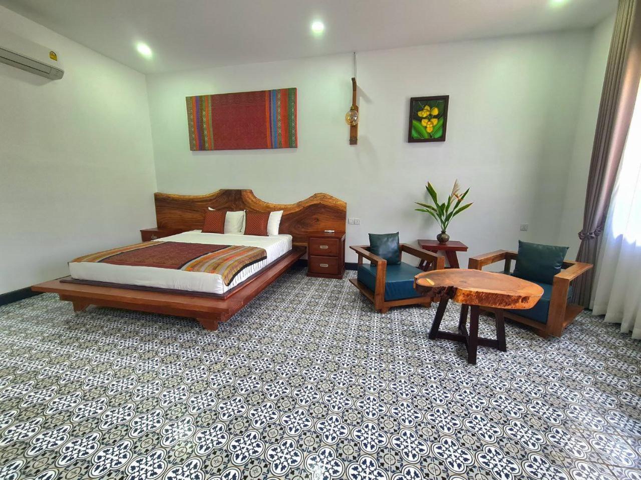 Villa Romduol Kampot Bagian luar foto